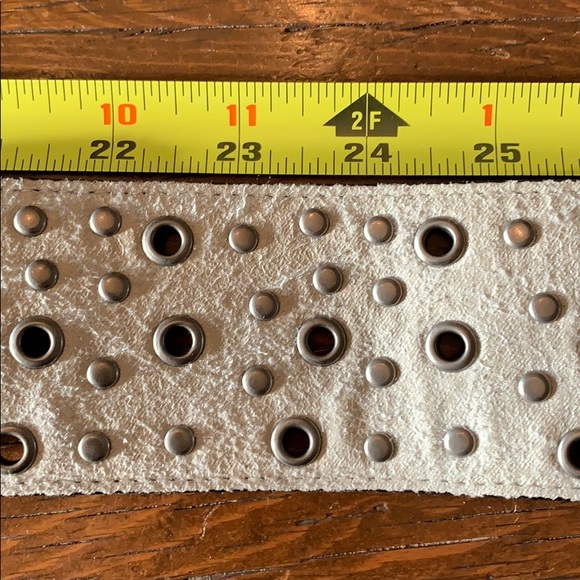 Large Offwhite Faux Leather Belt with Grommets - Picture 4 of 6